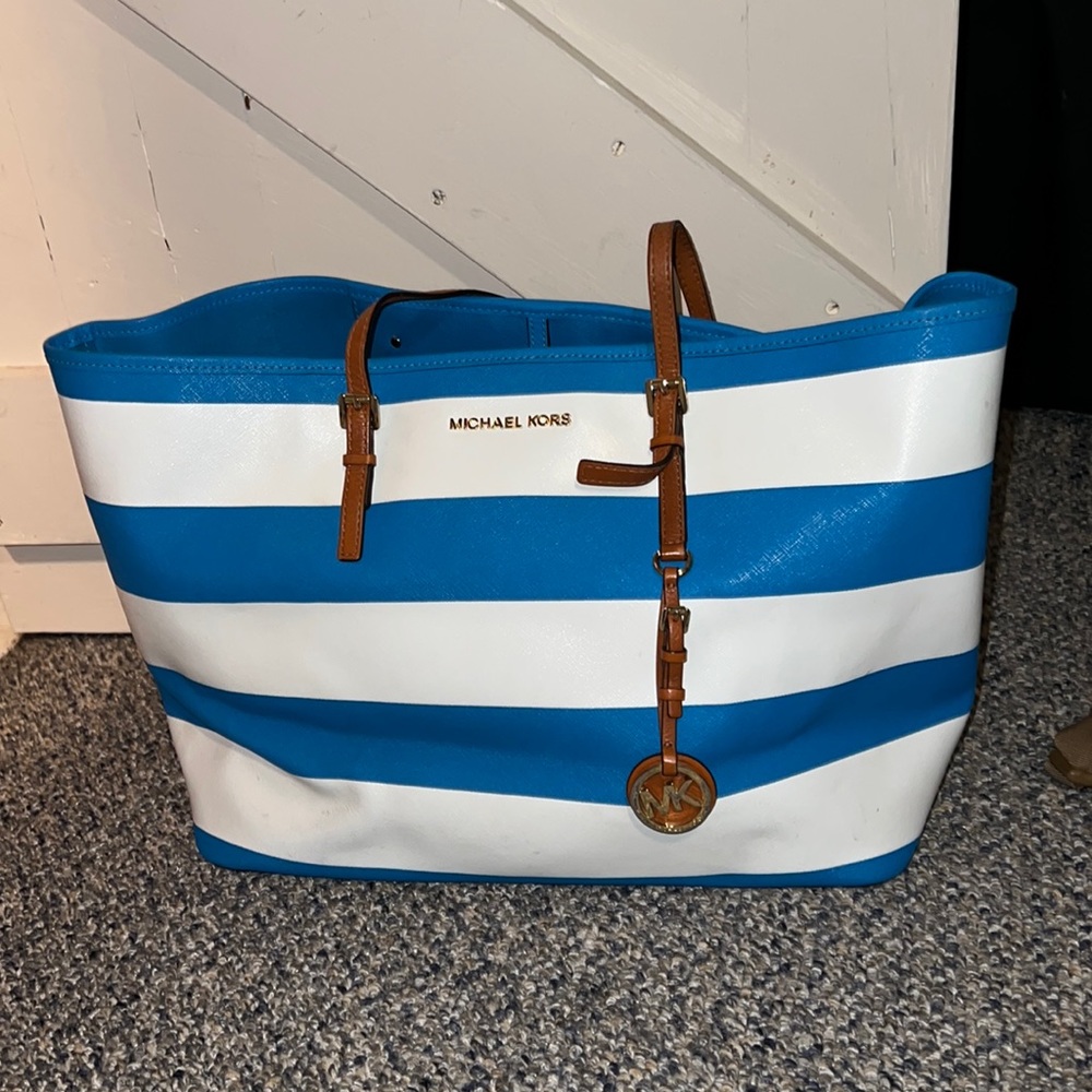 MK tote